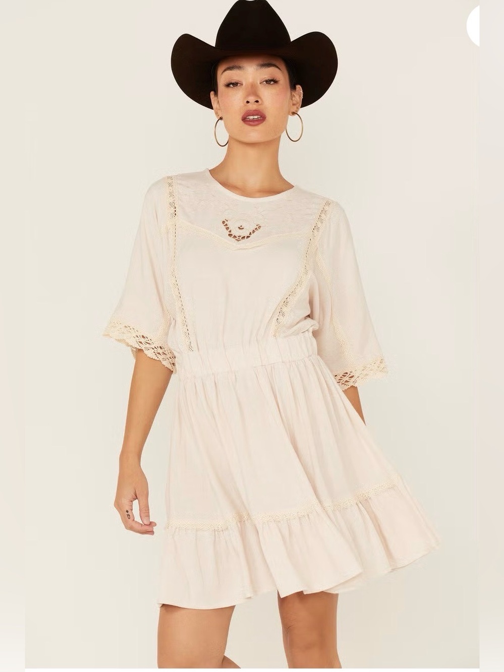 Maggie Sweet Women's Carmen Lace-Trim Mini Dress, size large, like new